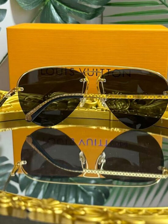 Louis Vuitton sunglasses main image 6